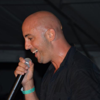 A Neoton Party Band és Dobrády Ákos Szanyban