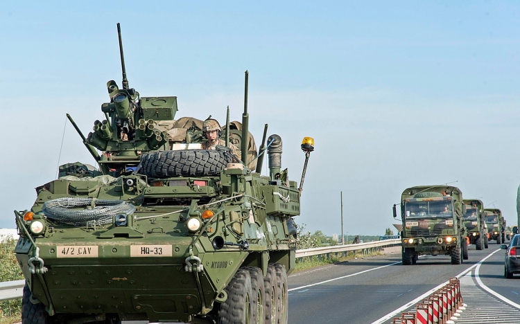 Mégsem halad át katonai konvoj Magyarországon