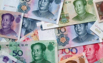 Penészes pénz miatt hosszú órákba telt egy kínai milliomos számlanyitása