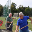 Nézőtéri ülőszékek elhelyezése a szanyi sporttelepen