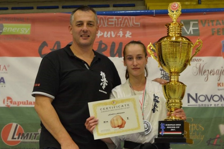 Csillogó ezüst a Szolnoki Nemzetközi Karate versenyről