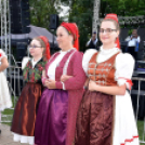 A Szanyi Bokréta Tánegyüttes szereplése a falunapon. (2023. 07. 30.)