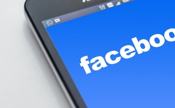 Az Egyesült Államokban 46 tagállam csatlakozott a Facebookkal szembeni trösztellenes vizsgálathoz 