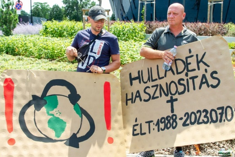Mintha a MOL hulladékos cége rendelné a törvényeket