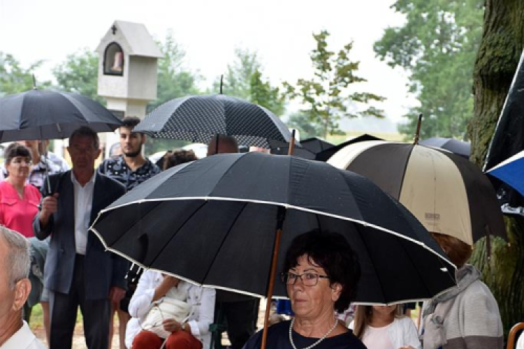 Búcsúi szentmise Szanyban a Szent Anna Kápolnánál. (2023. 07. 30.)