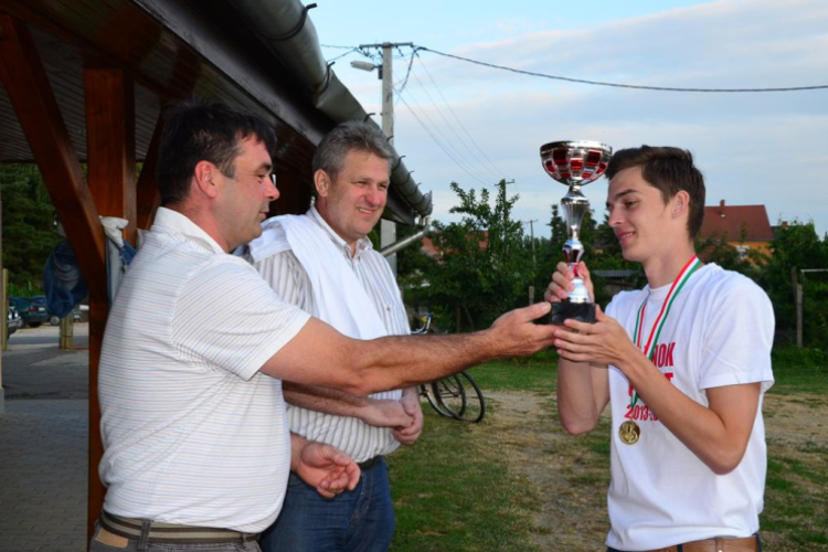 Szezonzáró és éremosztó a Szany SE. labdarúgóinál.