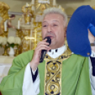 Ballagás és szentmise a Szany iskolában és templomban.