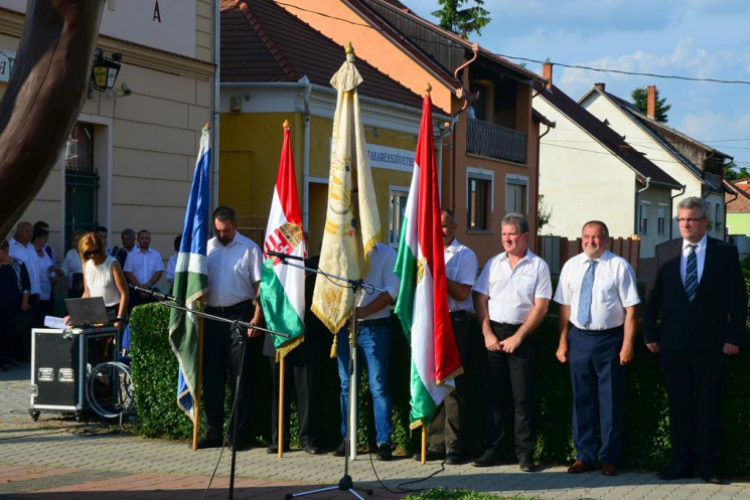 Trianoni megemlékezés Szanyban