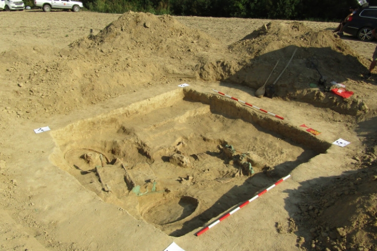 Római kori kocsisírra bukkantak Baranyában