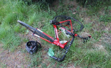 Szándékosan elütötte kerékpározó haragosát Kapuváron