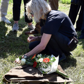 Az utolsó út Tegnap, 17:58  Robert E. Field, a veterán katona végakaratát teljesítette lánya Rábatamásiban