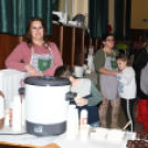 Iskolai adventi vásár a Szent Anna Katolikus Általános Iskola és Óvodában, Szanyban.