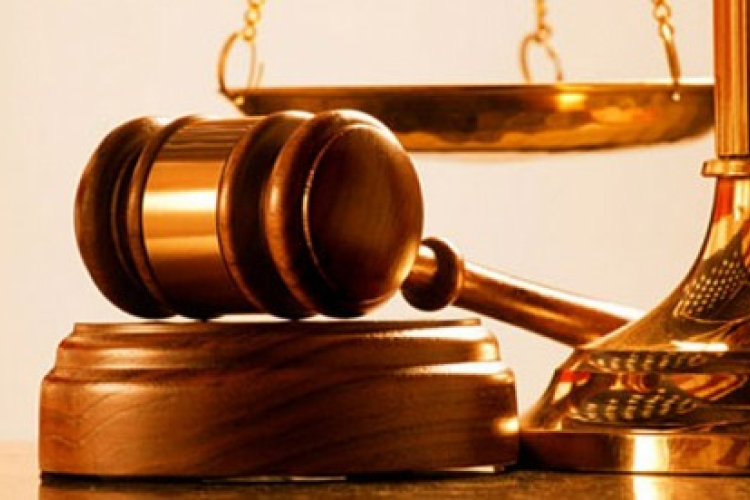 Az apját meggyilkoló fiatal kényszergyógykezelését kérte az ügyészség