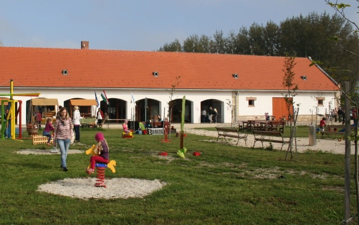 Kis-gazda napközis tábor Lászlómajorban
