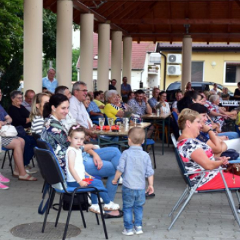 Szikra László humorista önálló műsoros estje Szanyban