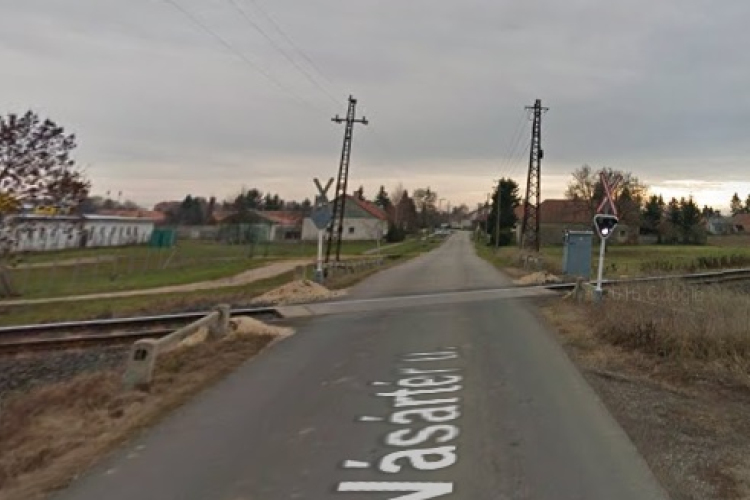 Csütörtökön Beledben lezárják a vasúti átjárót