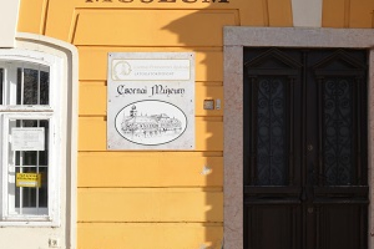 Időszaki kiállítás a csornai mézesbábosság történetéből