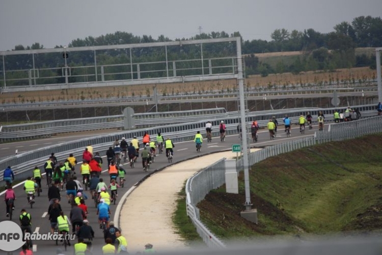 Az időjárás nem könyörült meg a tervezett kerékpártúra résztvevőin