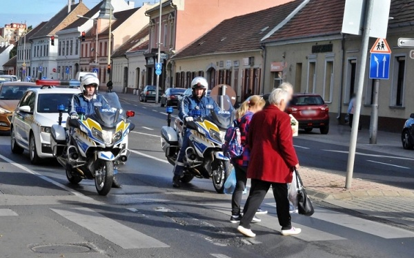 Közlekedésbiztonsági akciót tartottak a rendőrök a megyében a gyalogosok biztonságáért