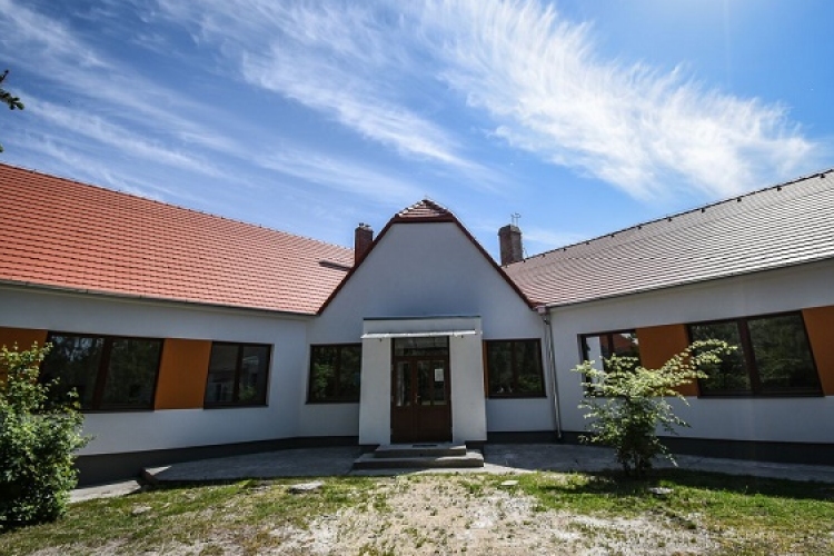 Győrsövényházon befejeződött az óvoda és az iskola felújítása