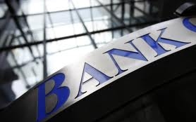 A kormánybiztos szerint megengedhetetlen, hogy a bankok áthárítsák a költségeket