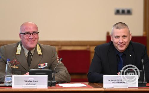 OGY - Sándor Zsolt altábornagy: a katonákra kell irányítani a figyelmet