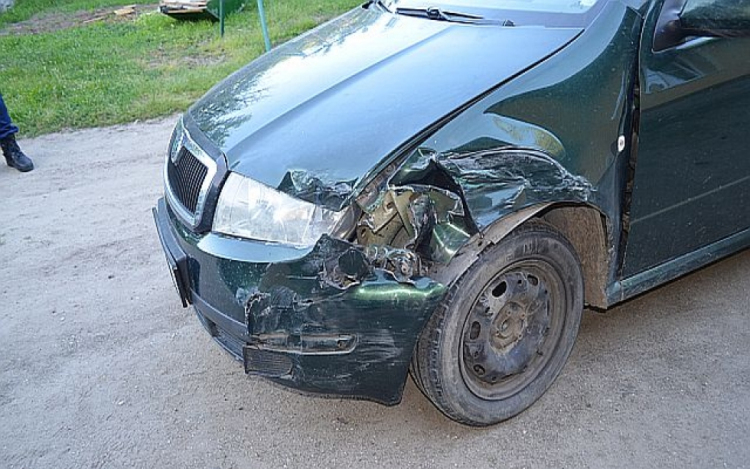 Balesetet okozott Hegykőn, majd elhajtott