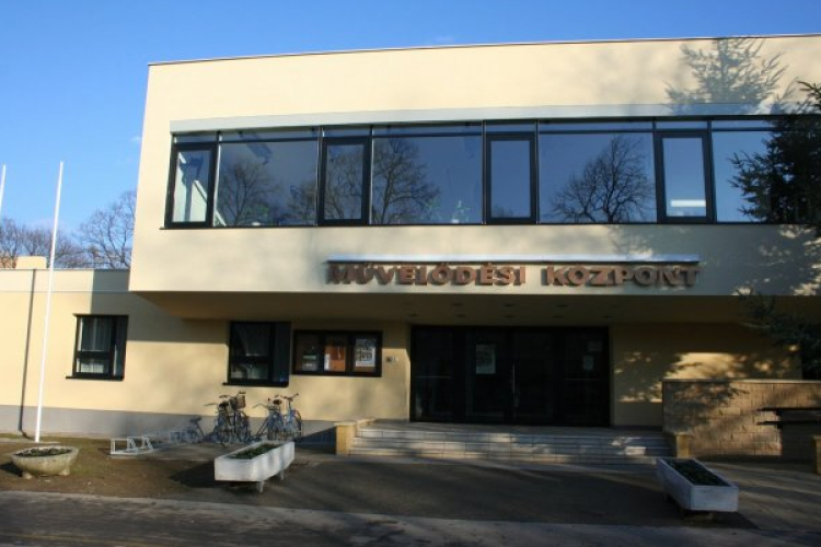 Ingyenes álláskeresési tanfolyam a művelődési központban