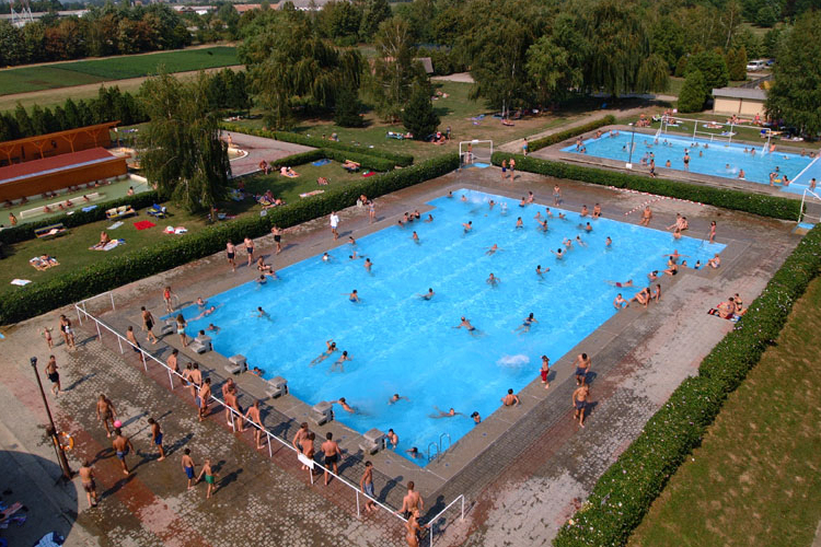 Pályázat a kapuvári strandfürdő üzemeltetésére