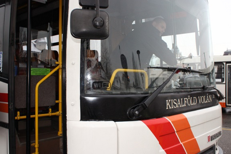 Tizenéves rablók a kapuvári buszon