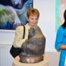 Rosemarie Szalay szobrász és festőművész kiállításának megnyitója Beledben.