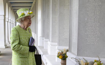 Gyásszal telt a brit uralkodó 95. születésnapja