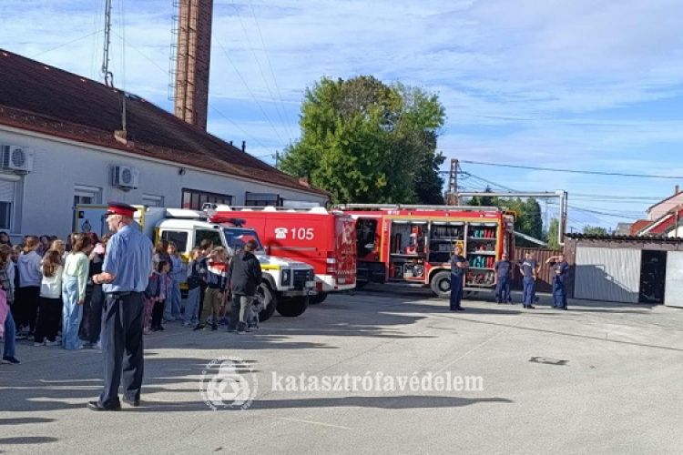 Nyílt nap a kapuvári tűzoltó laktanyában