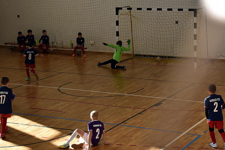 Futsal torna Szanyban.