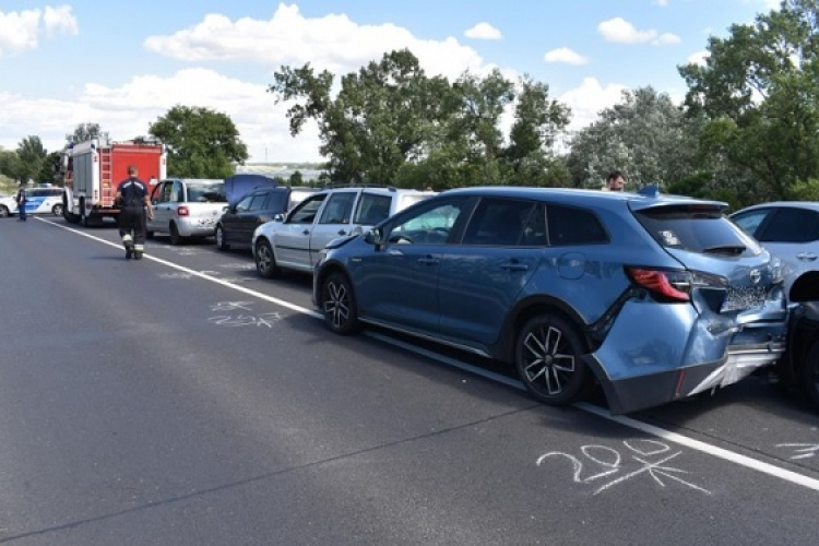 32 baleset történt a megyében a hétvégén, egy kerékpáros meghalt