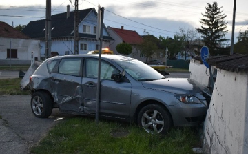 Az ittas járművezető azt hiszi, hogy a látása tökéletes, és ennek megfelelően vezet