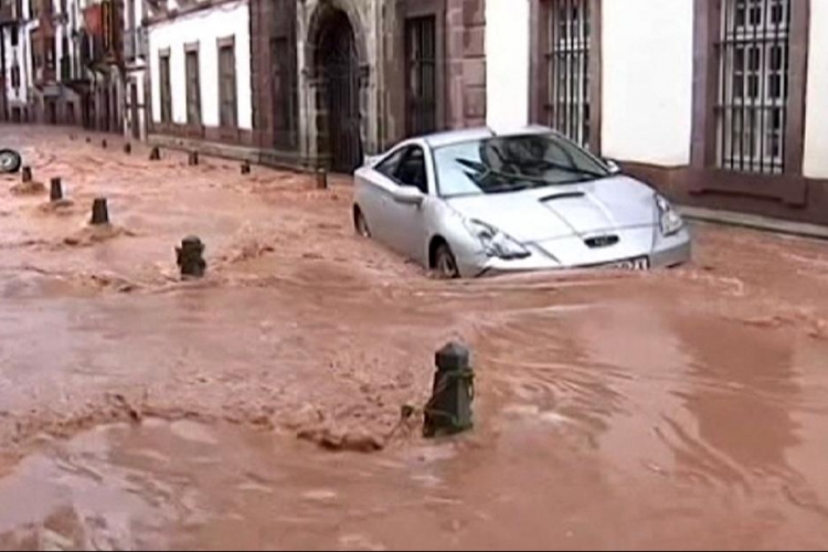 Ötven éve nem látott áradások Spanyolországban