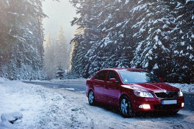 A téli közlekedés veszélyeire figyelmeztet a katasztrófavédelem