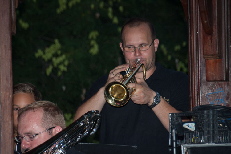 PAVILON: HANSÁG BIG BAND