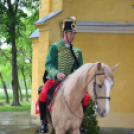 Huszárok a szanyi Szt. Anna kápolnánál.
