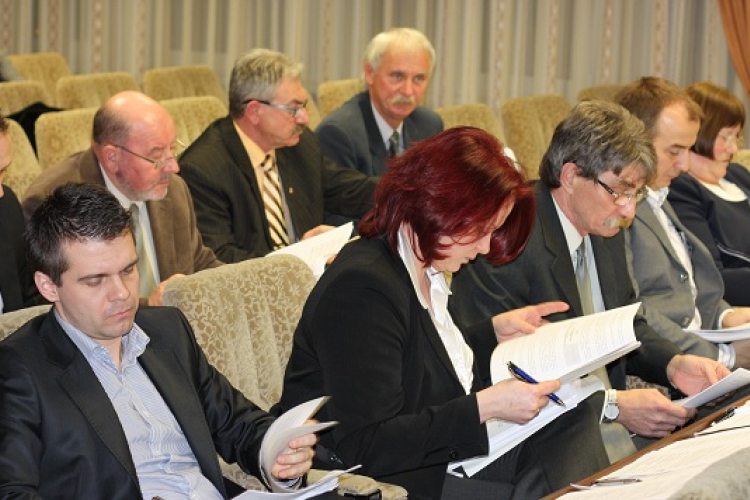 73 milliós rés tátong a csornai költségvetésen