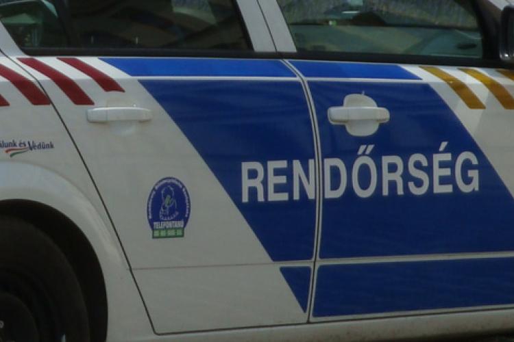 Halálos baleset: kigyulladt teherkocsinak ütközött a 4-es főúton