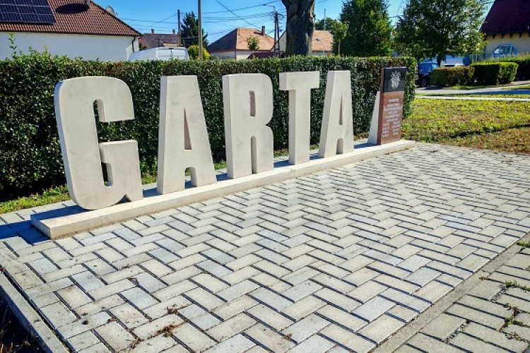 Megújult Garta központja