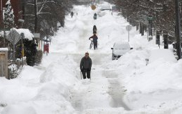 Rekordokat dönt a havazás Bostonban