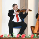 „Házhoz megy a kultúra elnevezésű” program Szanyban.