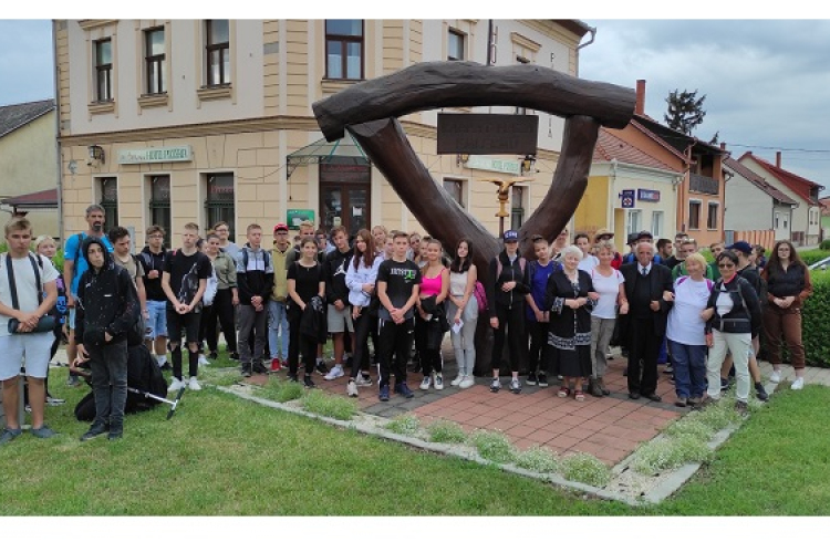 Dicső honvédeink nyomában járva