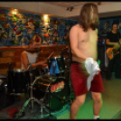 AC/DC tribute a Shop Stopban