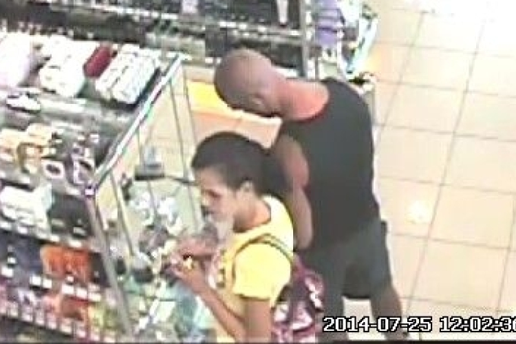 Kozmetikai cikkeket tulajdonítottak el