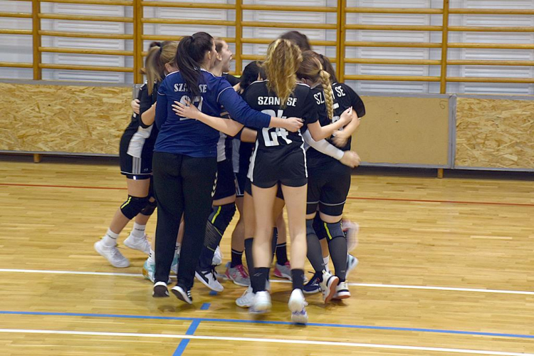Szany SE - Lébény megyei női kézilabda mérkőzés 36:35 (23:15)