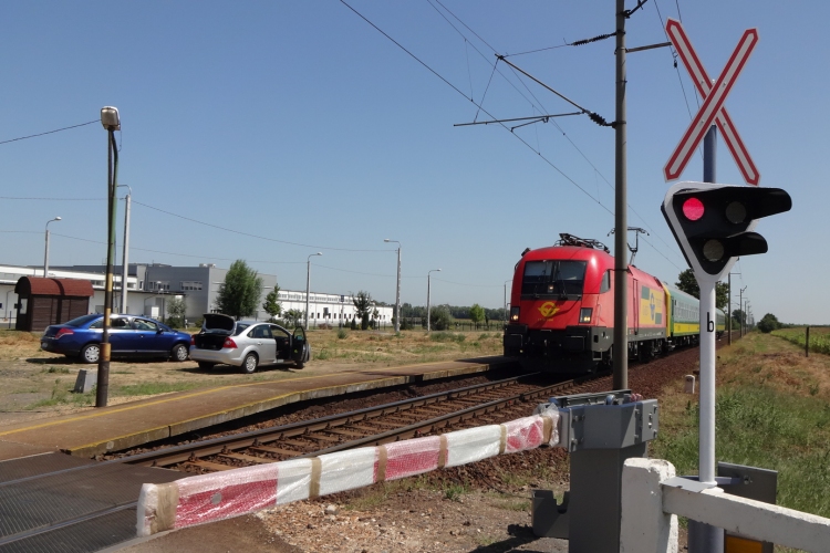 Biztonságosabb vasúti átjárók a GYSEV hálózatán